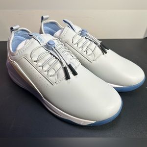 CLOVE UNISEX NURSING SHOES SIZE W9.5 M8 LIMITED EDITION NEW WITHOUT BOX
